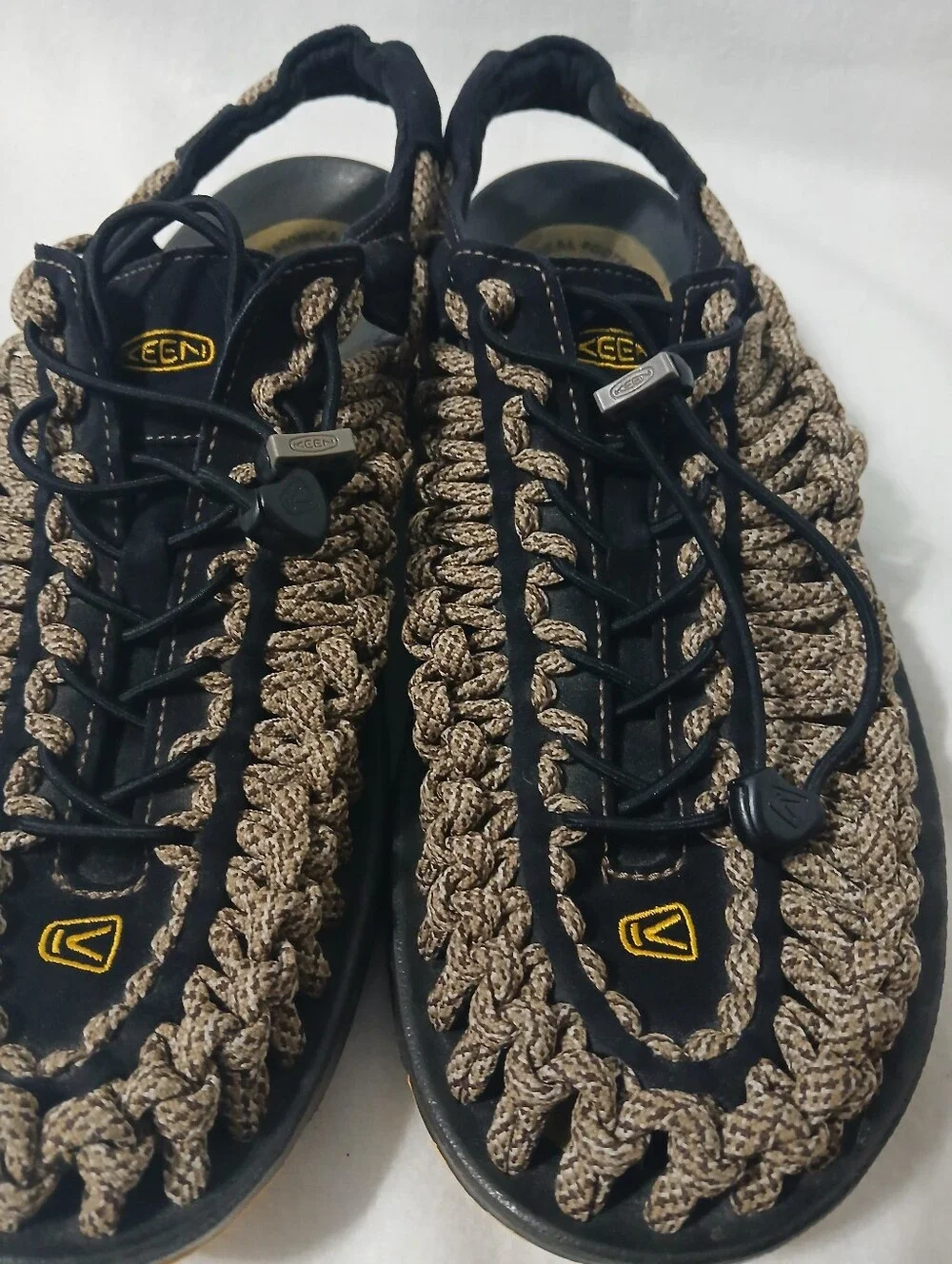 Keen Men's Black and Tan Woven Rope Sandals Size 12.